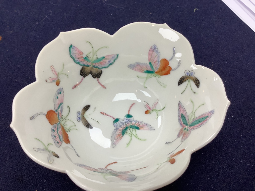 A Chinese famille rose 'butterfly' bowl, diameter 12cm